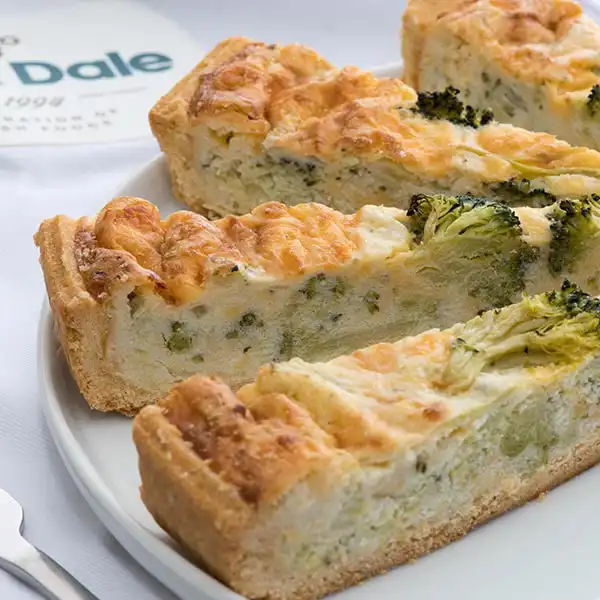 Stilton & Broccoli Pick-up Quiche (3380p1)