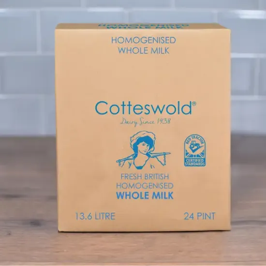 Fresh Full Fat Whole Milk Pergal (z6206p2)