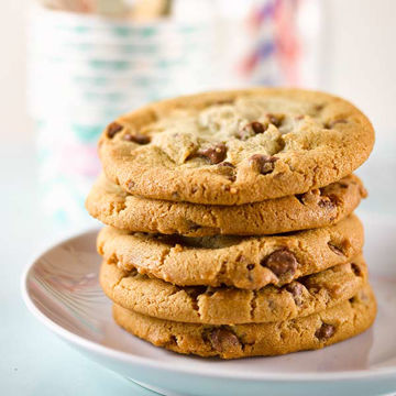 Picture of Baker & Baker Milk Chocolate Chip Cookie Pucks (90x50g)