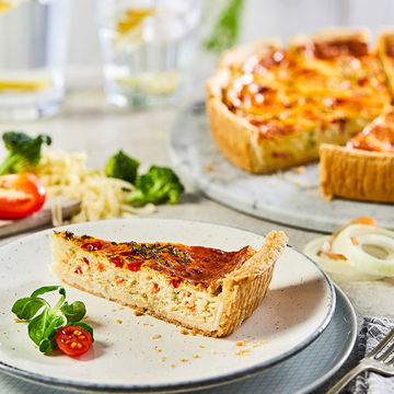 Picture of Chefs' Selections Broccoli & Red Pepper Quiche (12ptn)