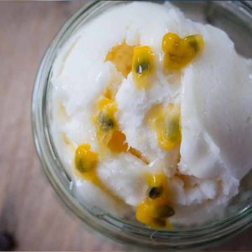 Picture of Yorvale Passion Fruit Sorbet (8x2L)
