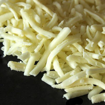 Picture of Chefs' Selections Grated Mozzarella & Mild Cheddar Cheese (6x2kg)